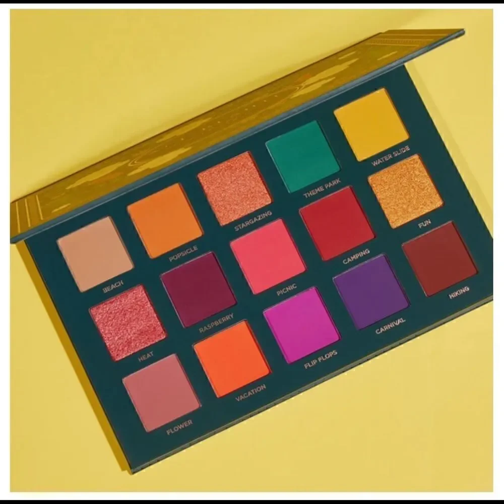 NEW! Ace Beaute Nostalgia Eyeshadow Palette